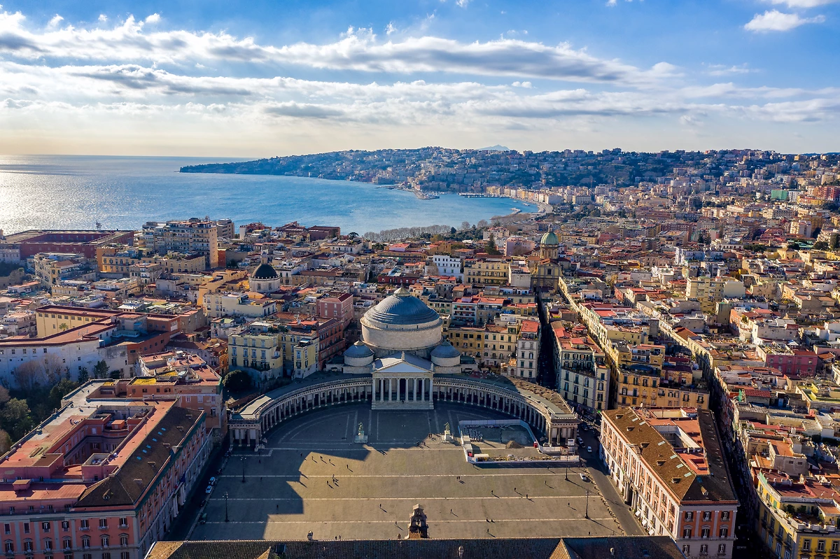 Circuit Naples en version originale - 3
